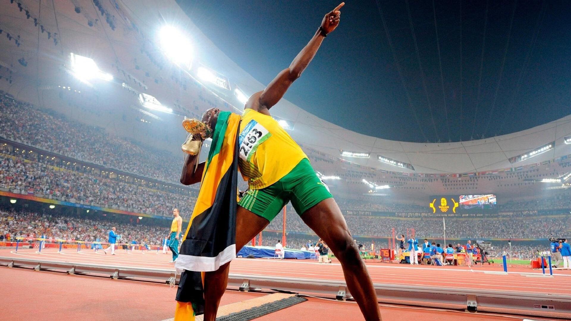 NBA全明星赛星光璀璨 东部力克西部上演巅峰对决