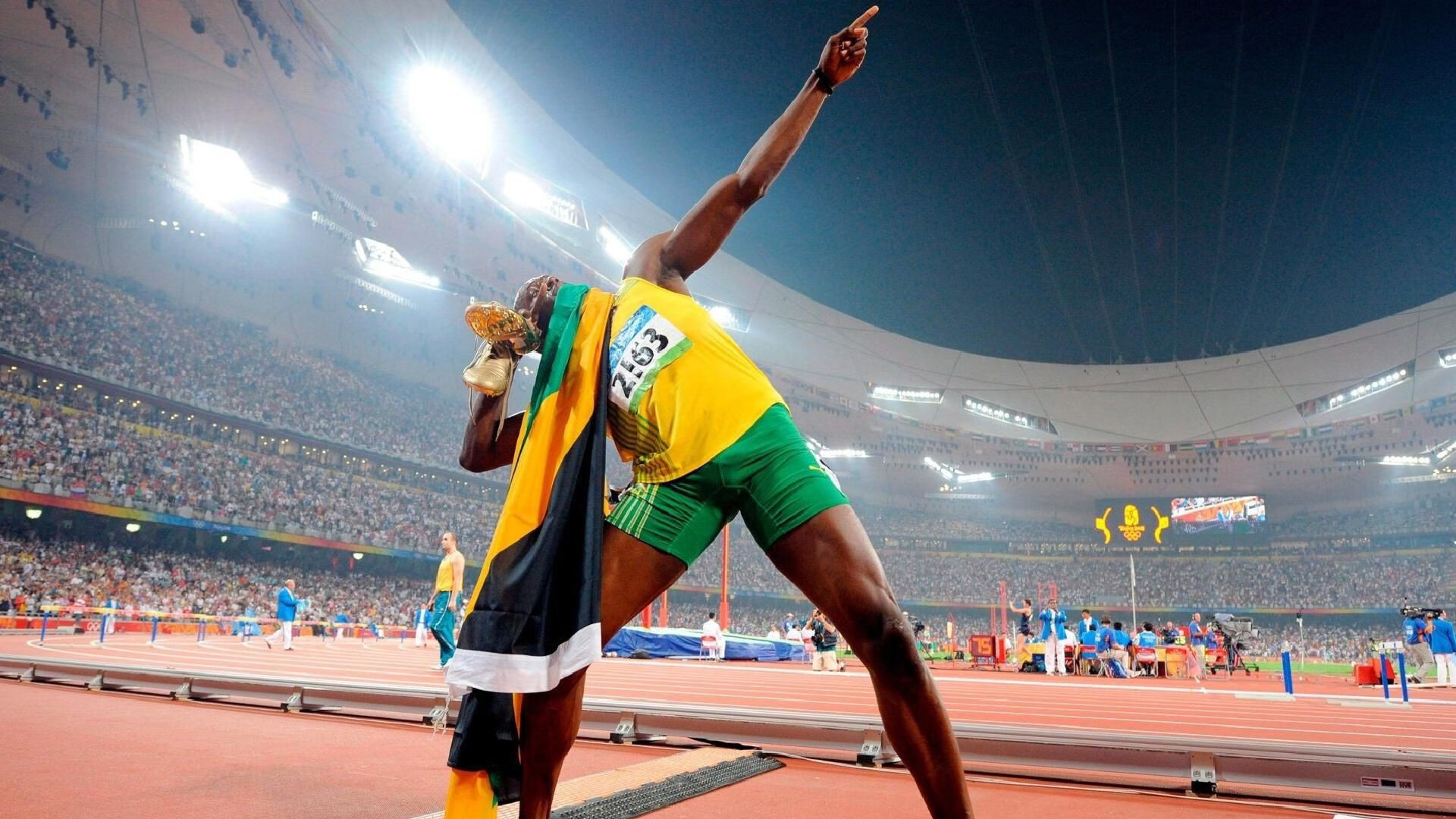 滑板运动风靡全球，年轻选手闪耀国际赛场